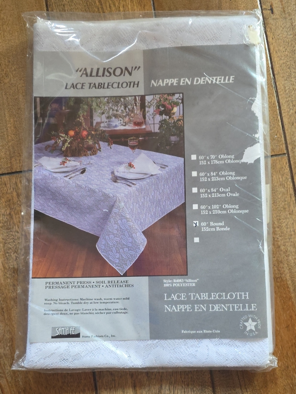Santa Fe NOS Vintage "Allison" Lace Tablecloth 60" Round‎ White